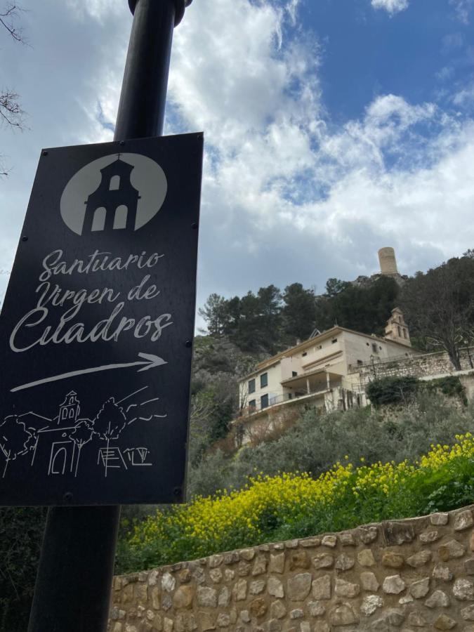 Hostal Rural De Cuadros Bedmar y Garciez Luaran gambar