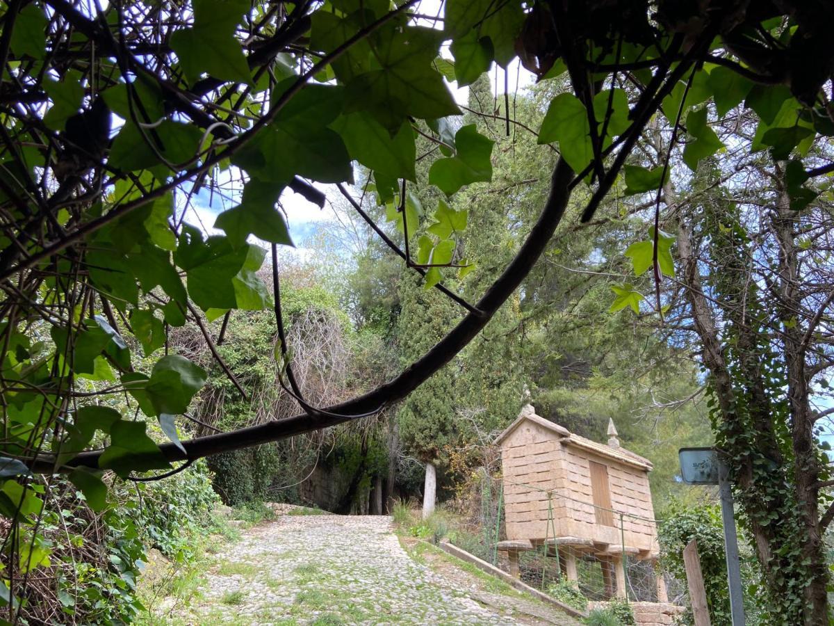 Hostal Rural De Cuadros Bedmar y Garciez Luaran gambar