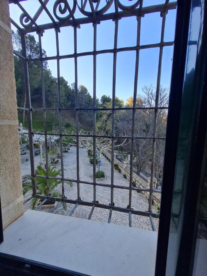 Hostal Rural De Cuadros Bedmar y Garciez Luaran gambar